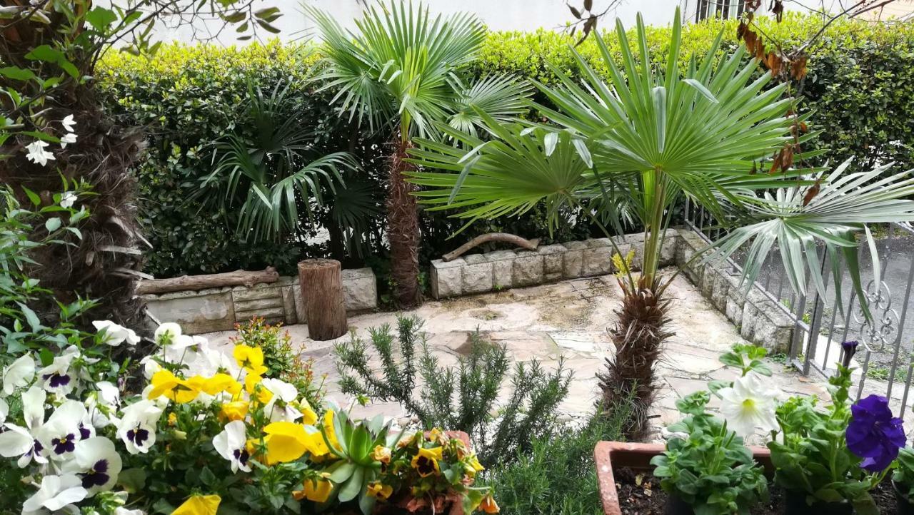 Apartament Tina